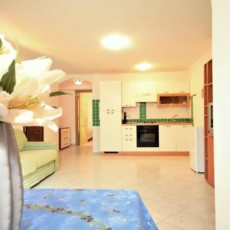 Appartamento Con Piscina